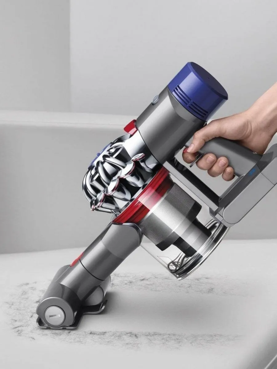 Dyson V7ANIMALEXTRA 351975-01 Cordless Vacuum Cleaner - 30 Minute Run Time