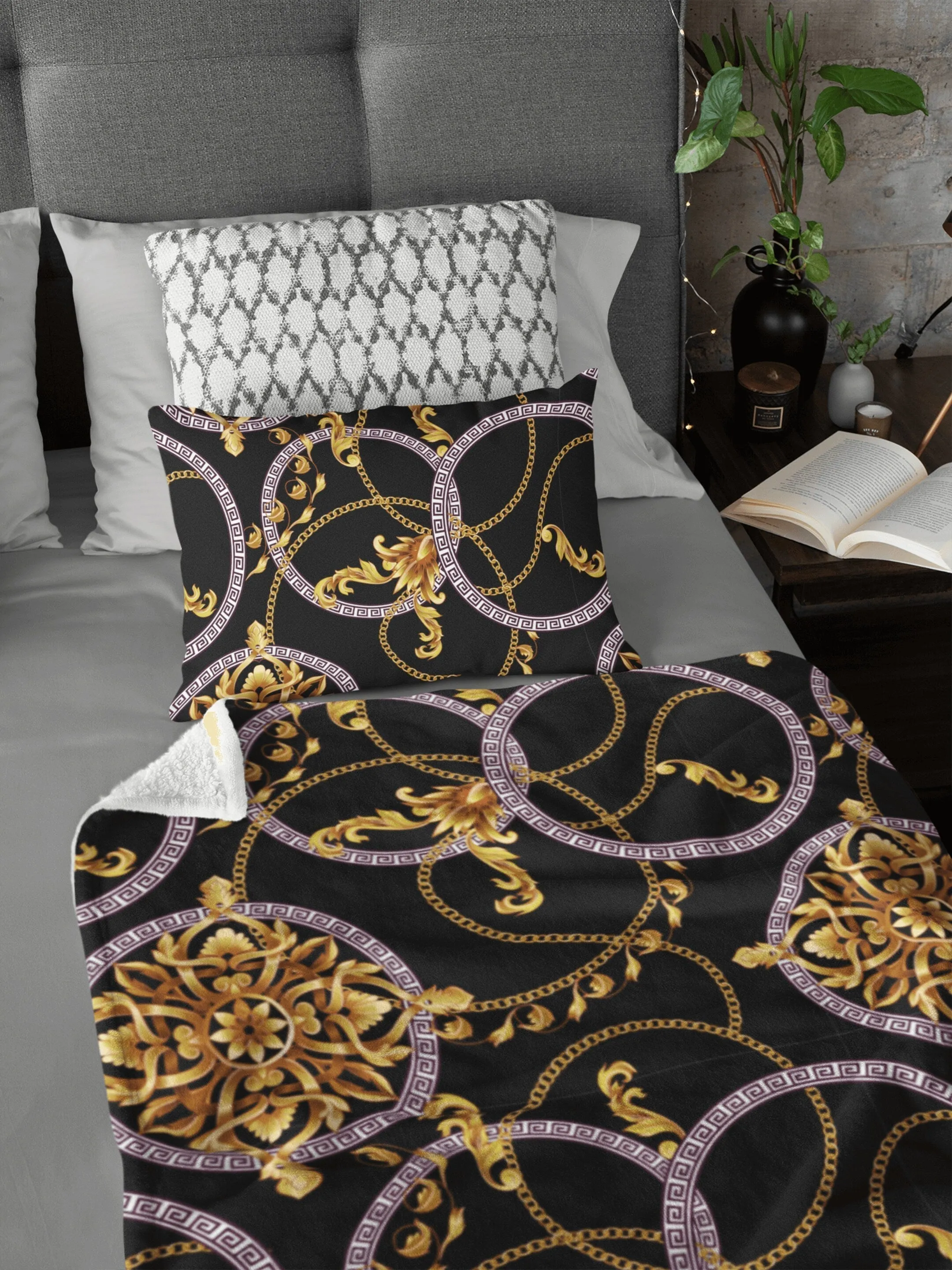 Modern Victorian Gold Chains & Circles Baroque Soft Fluffy Velvet Flannel Fleece Throw Blanket