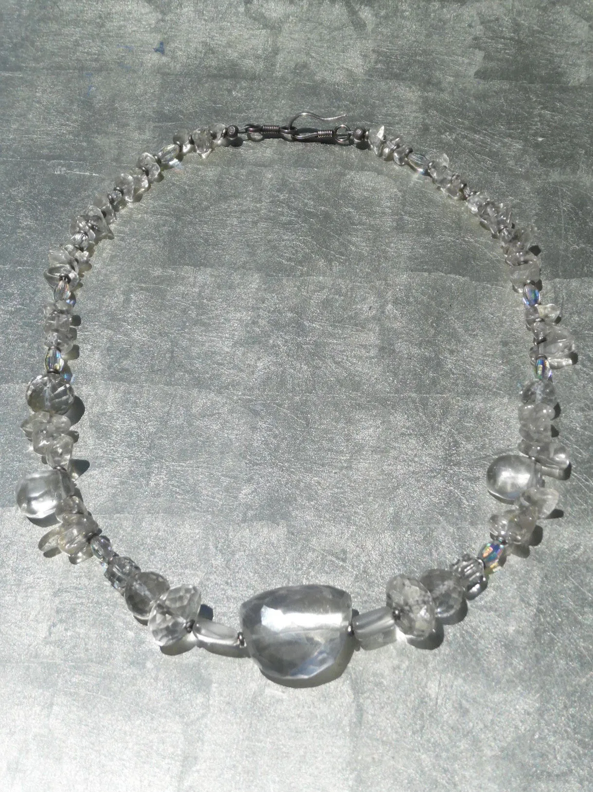 NECKLACE CHUNKY AND FACETED CUT QUARTZ