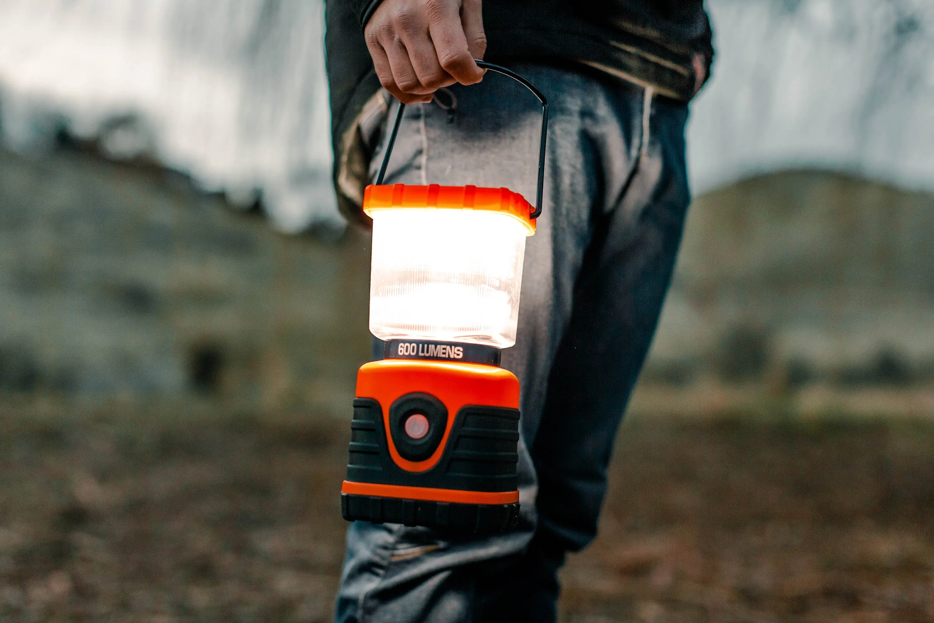 Solar 600 Lumens Lantern With Cree Bulb, Usb Plug In