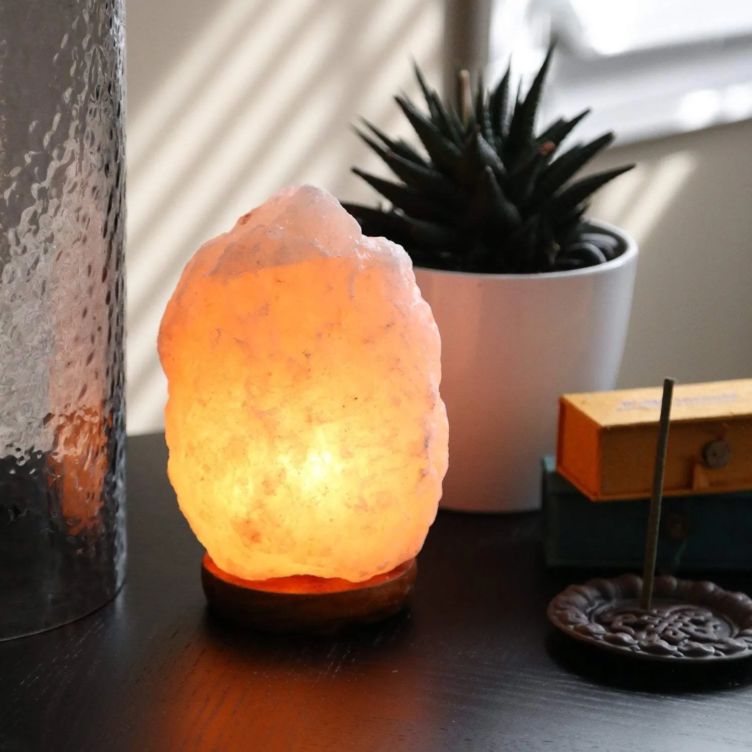 Tranquil Himalayan Salt Lamp